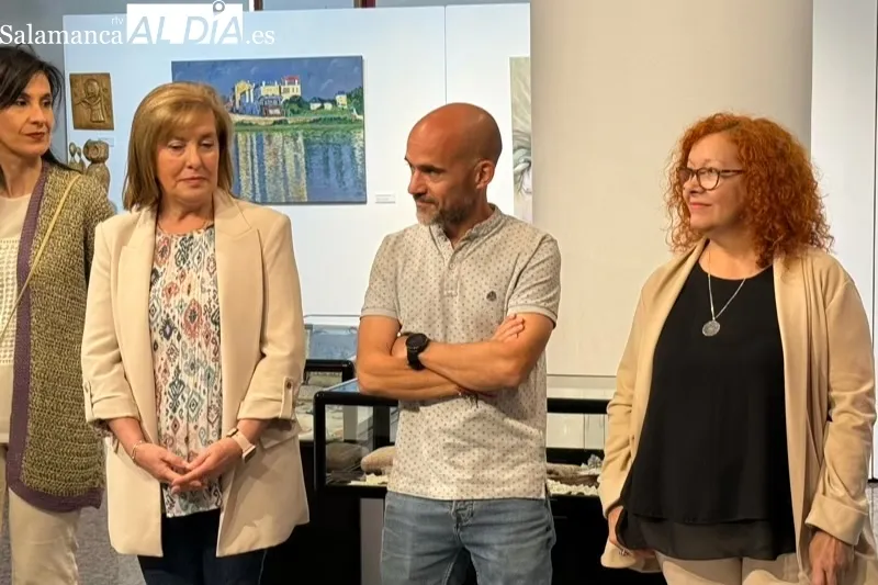Foto 4 - Arranca en el CDS la exposici&oacute;n con las obras de los talleres de Ocio y Tiempo Libre, considerados &ldquo;una gran terapia de grupo&rdquo;.
