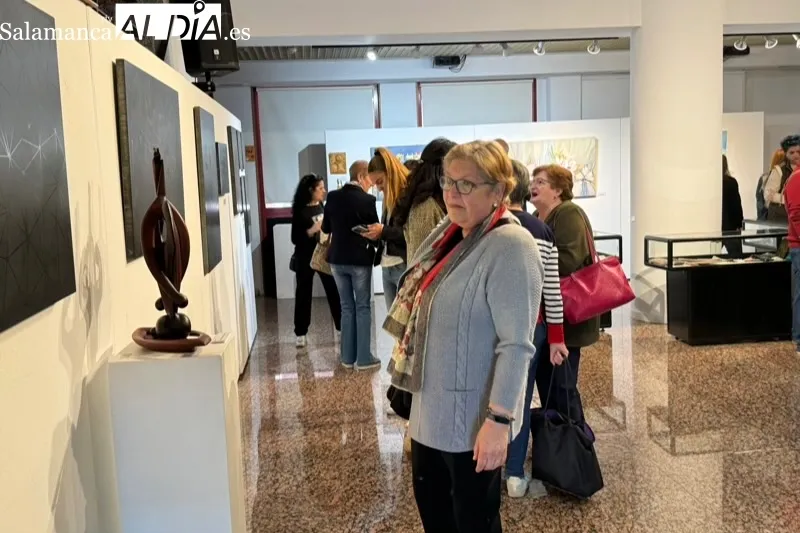 Foto 7 - Arranca en el CDS la exposici&oacute;n con las obras de los talleres de Ocio y Tiempo Libre, considerados &ldquo;una gran terapia de grupo&rdquo;.