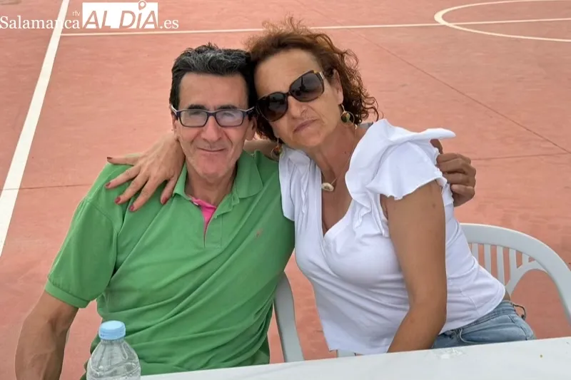 Foto 6 - La gran paellada de la I Fiesta de la Mancomunidad re&uacute;ne a cientos de personas alrededor de la mesa