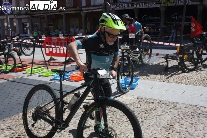 Foto 8 - Jorge Horcajo y Mar&iacute;a Jes&uacute;s Mart&iacute;n se llevan el disputado VII Duatl&oacute;n Cross Ciudad de Pe&ntilde;aranda