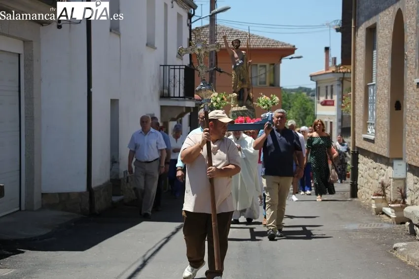 Celebración de San Juan en Peralejos de Abajo / MARIBEL SÁNCHEZ