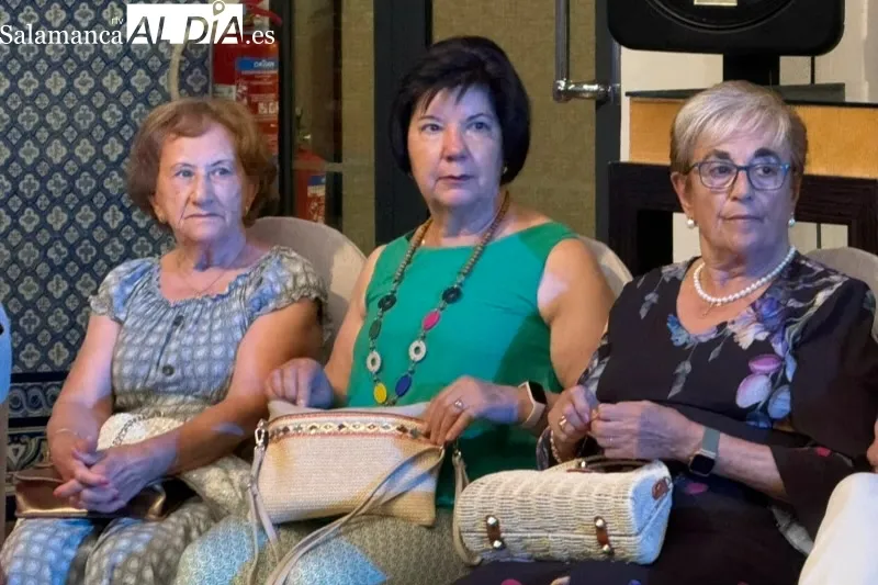 Foto 5 - Comida, fiesta y ambiente m&aacute;s que divertido para despedir el curso del programa Vive
