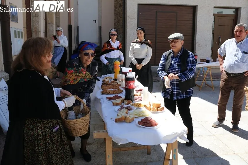 Recreación de la visita a Villarino del rey Alfonso XIII en 1923  / CORRAL