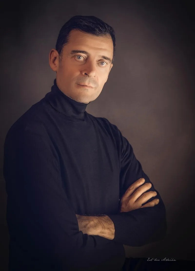 Javier Castro.