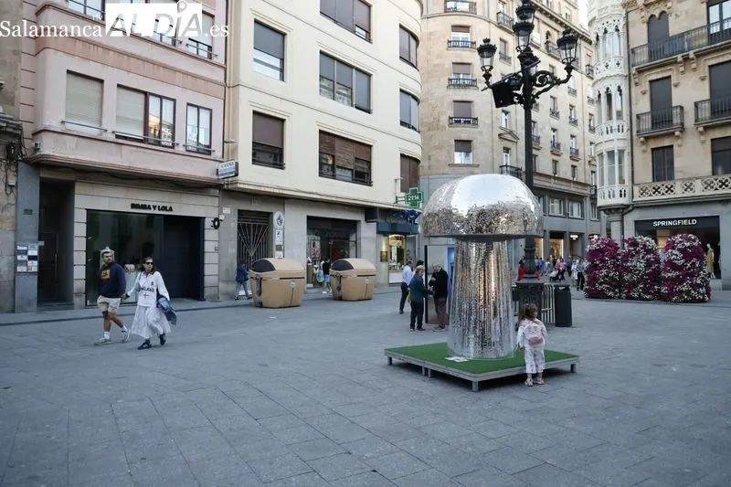 Escultura Mushroom Moving Lights. Fotos: David Sañudo.
