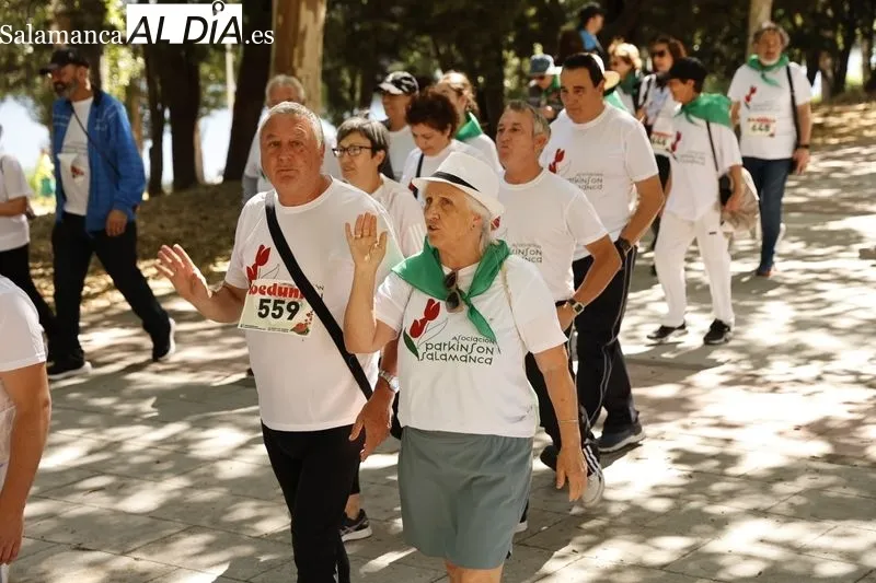 I Marcha de los Tulipanes, organizada por la Asociación de Párkinson Salamanca. Fotos: David Sañudo