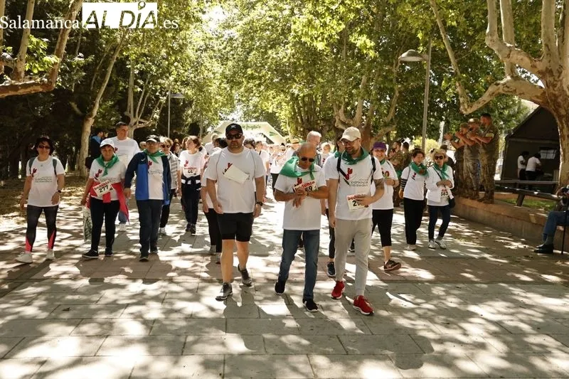 I Marcha de los Tulipanes, organizada por la Asociación de Párkinson Salamanca. Fotos: David Sañudo