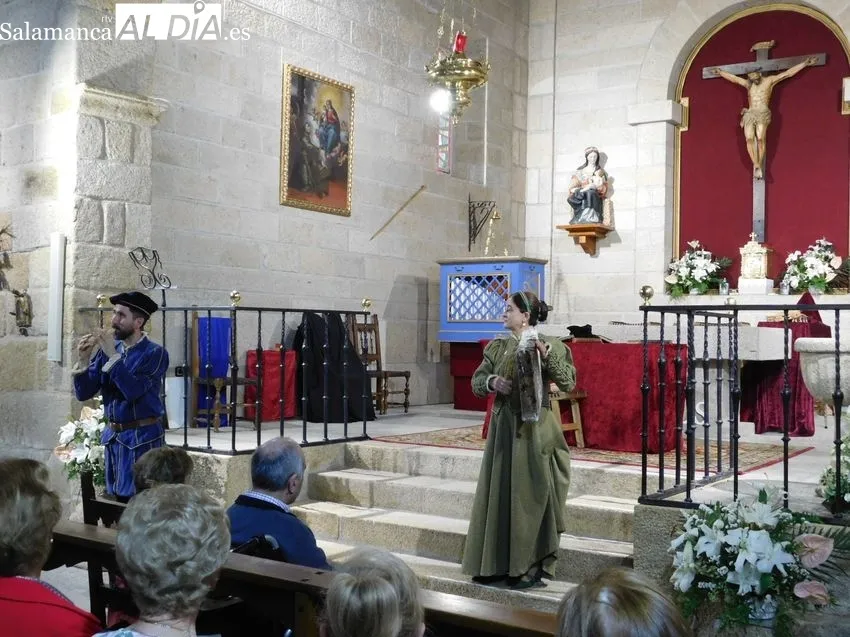 Representación de la obra 'Buscando a Nebrija' en Mieza