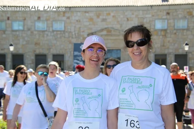 Foto 7 - Paseo saludable ben&eacute;fico a favor de los ni&ntilde;os hospitalizados en Salamanca