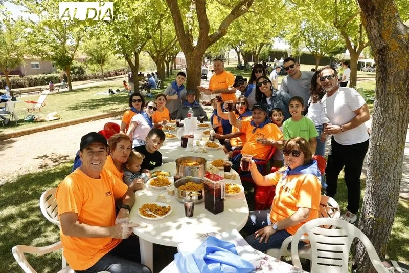 “Paella Popular” en las fiestas de Cabrerizos. Fotos: David Sañudo.