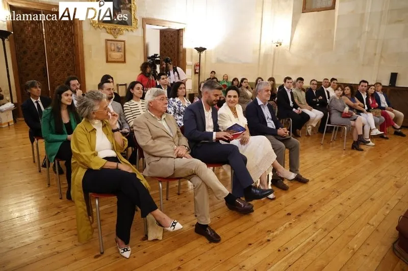 Acto de reconocimiento a mentores y la entrega de diplomas a mentorizados del Programa Mentoring USAL 23/24. Fotos: David Sañudo