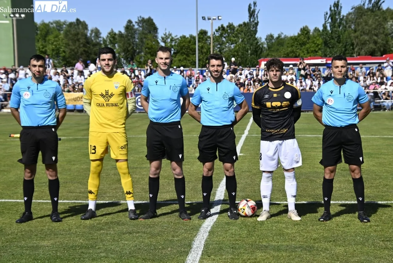 Foto 13 - El Salamanca UDS enfila el camino hacia la fase nacional en Tordesillas (0-2)