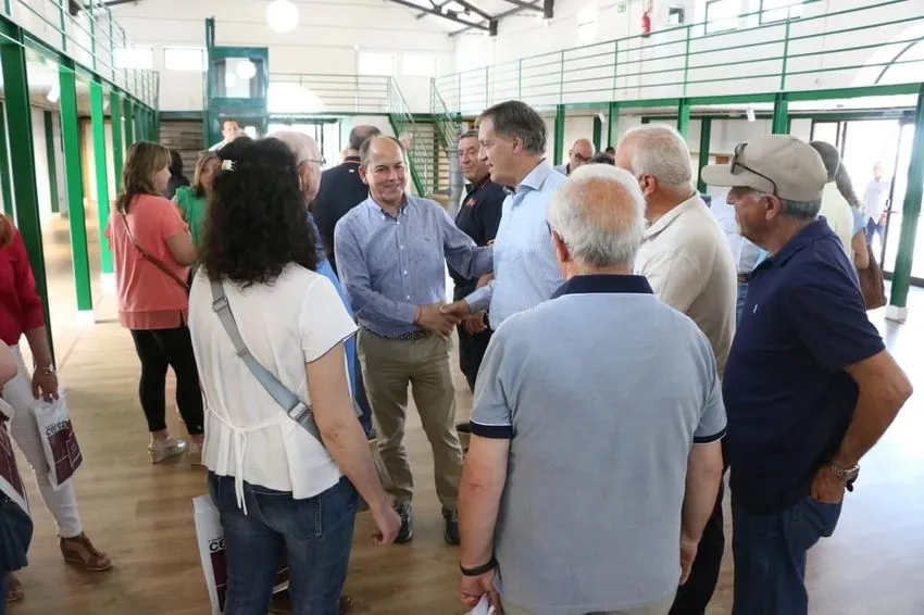 El acto tenía lugar en el Mercado de Abastos, lugar autorizado por la Junta Electoral junto con el Centro Cultural
