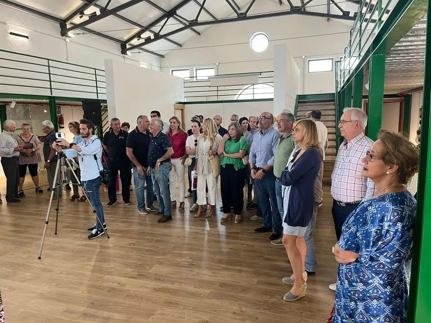 El acto tenía lugar en el Mercado de Abastos, lugar autorizado por la Junta Electoral junto con el Centro Cultural