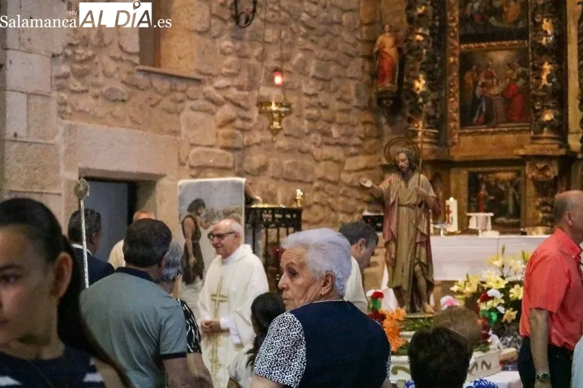 Celebración de los actos religiosos en honor en San Juan en Bogajo / FOTOS: DANIEL ROMÁN