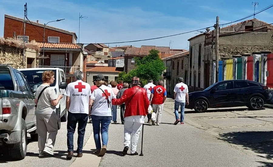 Foto 4 - El grupo de Mayores de Cruz Roja se va de excursi&oacute;n a Hinojosa de Duero y San Felices
