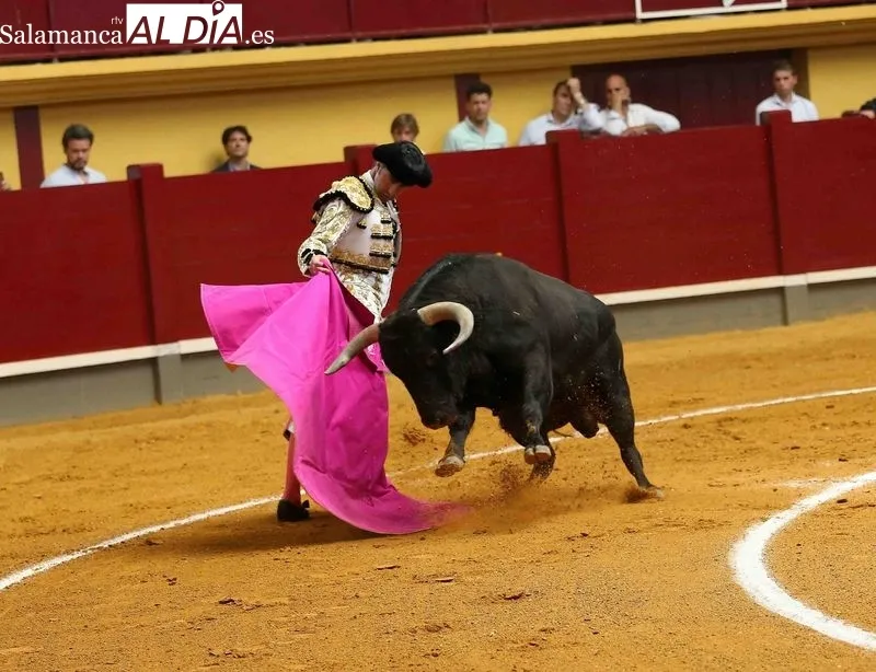 El Fandi y Manuel Diosleguarde en Alba de Tormes. Fotos: Ricardo Tejedor.