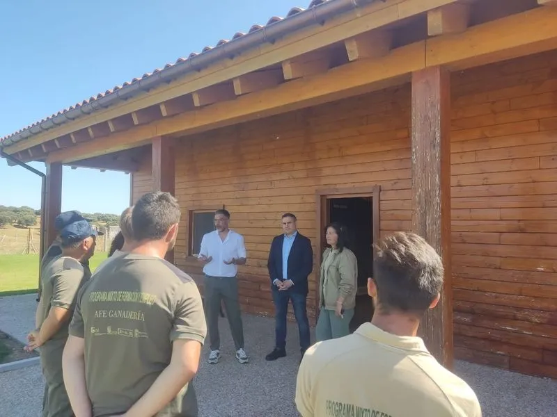 La Finca Castro Enríquez de la Diputación de Salamanca acoge la formación de ocho alumnos y alumnas como auxiliares de ganadería