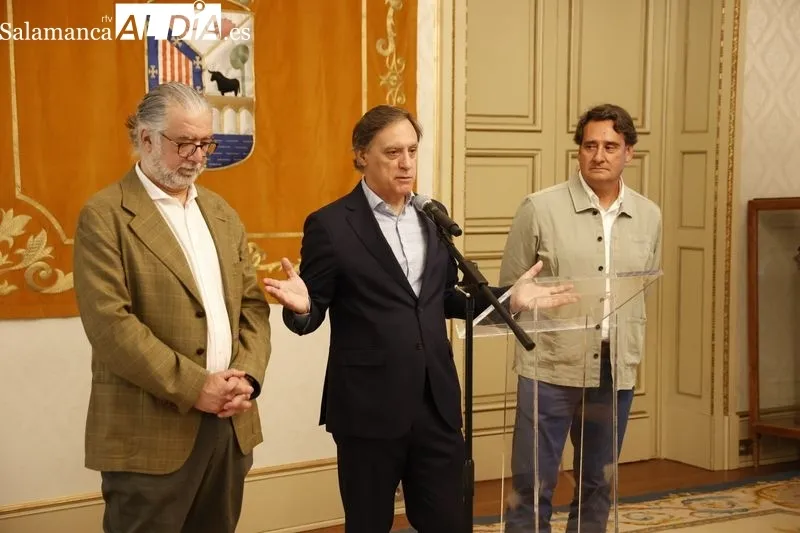 Presentación en el Ayuntamiento de Salamanca del acuerdo del CB Avenida con el CB Tormes
