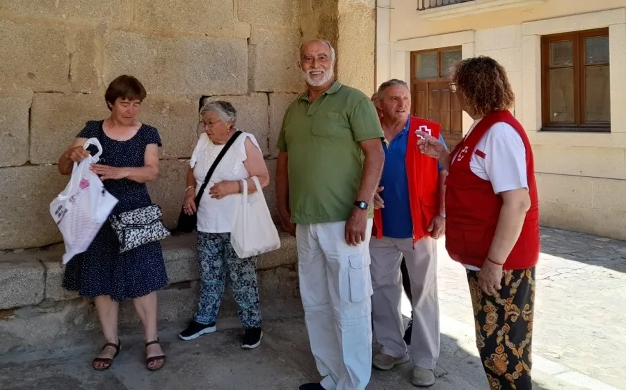 Foto 3 - El grupo de Mayores de Cruz Roja se va de excursi&oacute;n a Hinojosa de Duero y San Felices