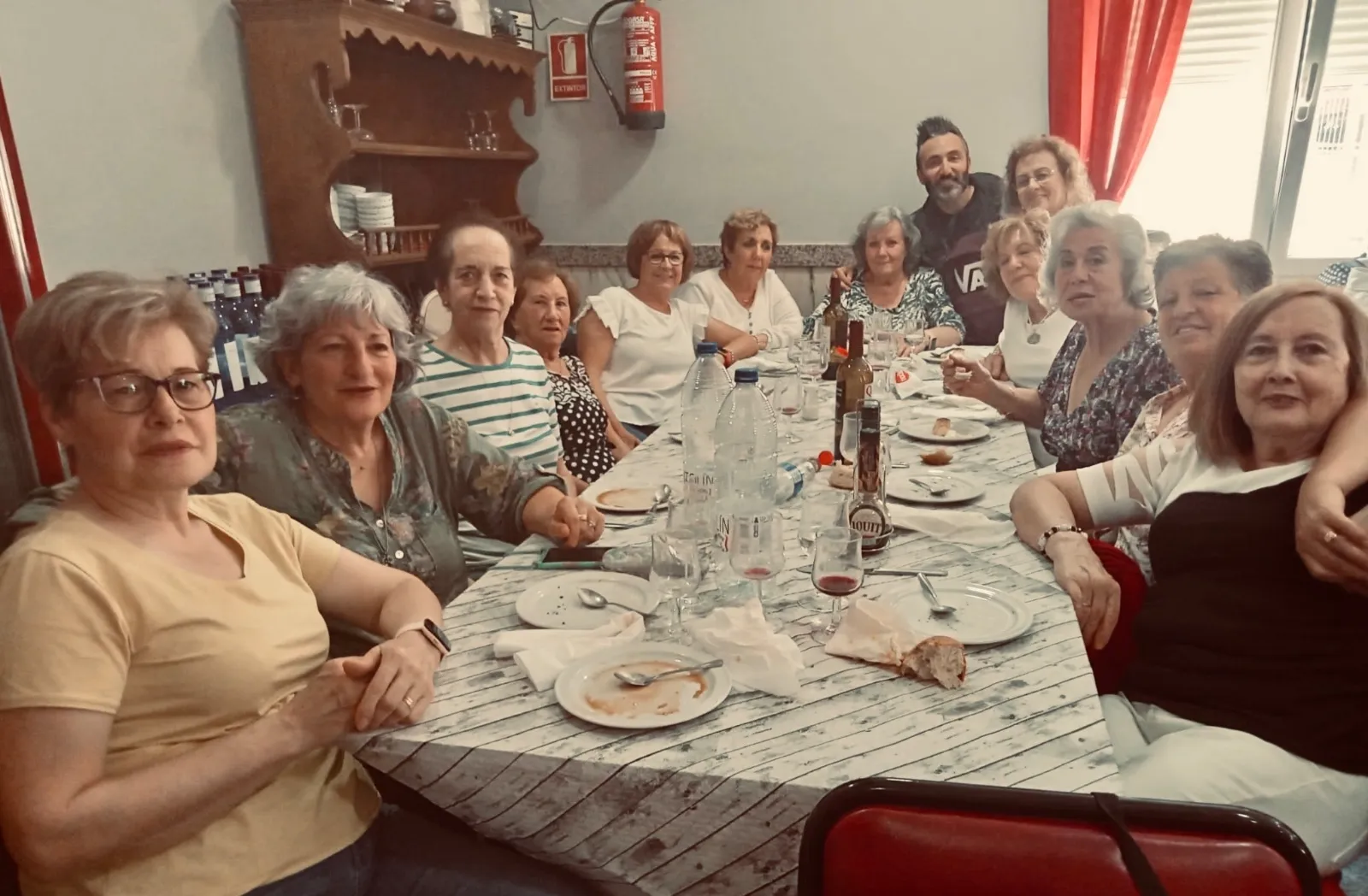 Foto 2 - Una animada y divertida comida dice adi&oacute;s al curso de gimnasia del Ayuntamiento