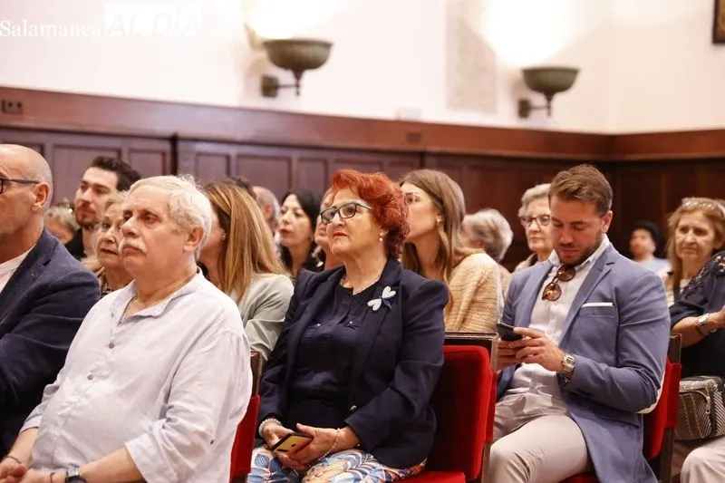 Clausura del curso del Programa Interuniversitario de la Experiencia en el Paraninfo de la USAL. Foto de David Sañudo