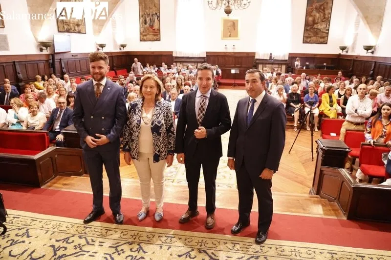Clausura del curso del Programa Interuniversitario de la Experiencia en el Paraninfo de la USAL. Foto de David Sañudo