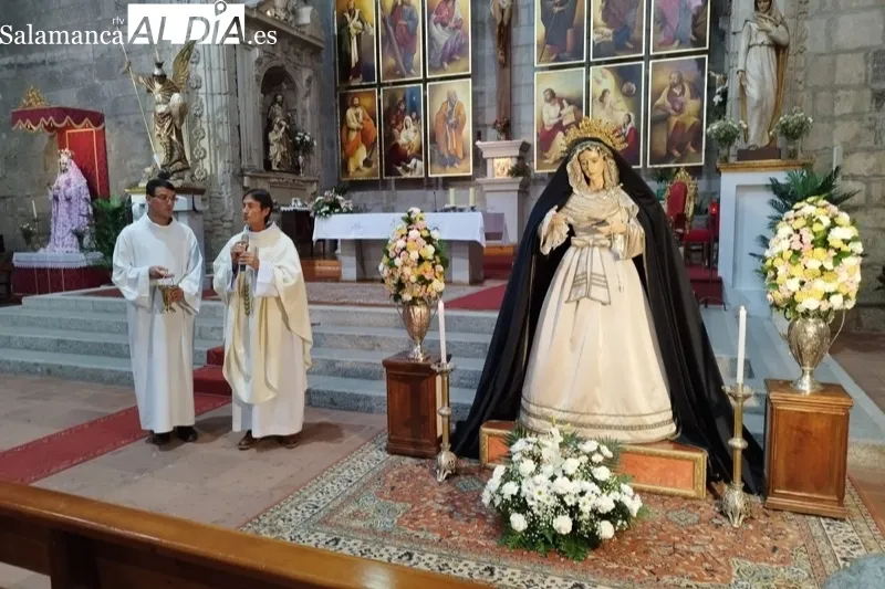 Foto 3 - Nuestra Se&ntilde;ora de la Soledad se muestra en su esplendor original tras someterse a un proceso de reestructuraci&oacute;n 