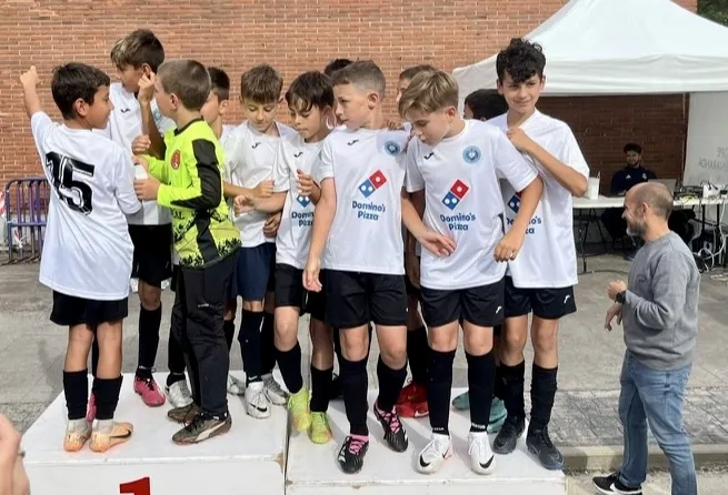 Foto 3 - El Lu&iacute;s Garc&iacute;a se convierte un a&ntilde;o m&aacute;s en la gran fiesta del deporte con el XI Torneo de F&uacute;tbol 7 