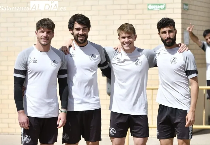 Entrenamiento del Salamanca UDS en las pistas del Helmántico