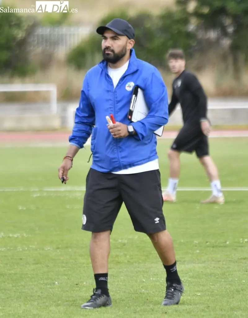 Entrenamiento del Salamanca UDS realizado este jueves en las pistas del Helmántico