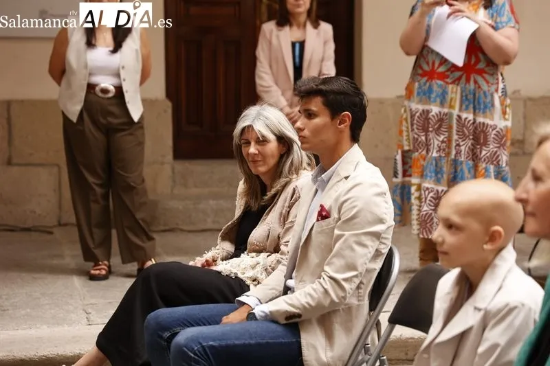 Presentación en el Palacio de la Salina de la corrida de toros benéfica a favor de La Fundación 'La Sonrisa de María'. Foto de David Sañudo