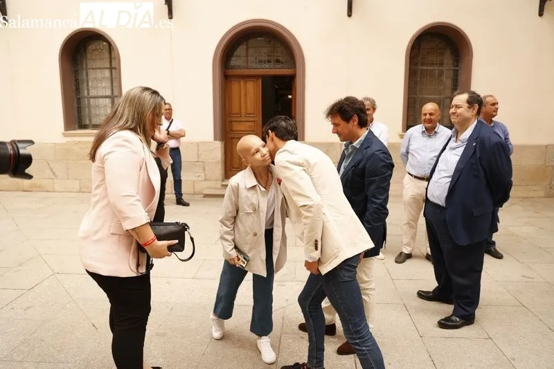 Presentación en el Palacio de la Salina de la corrida de toros benéfica a favor de La Fundación 'La Sonrisa de María'. Foto de David Sañudo
