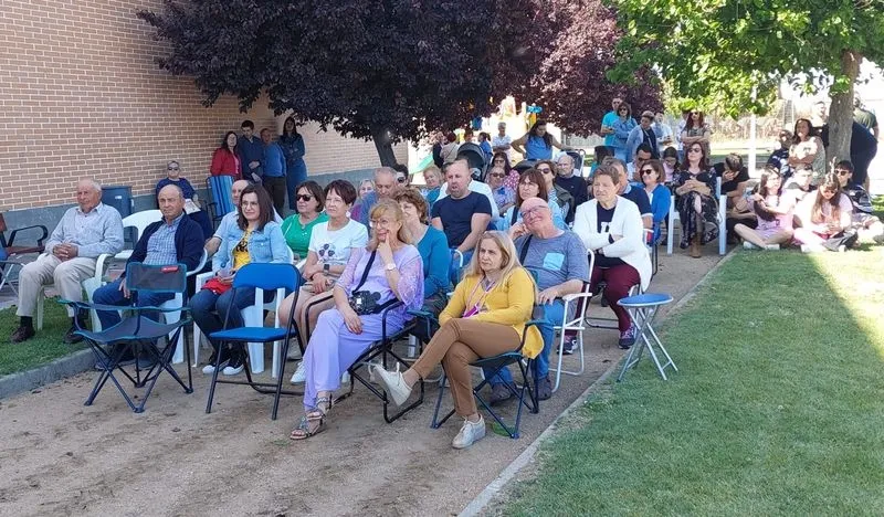 Foto 7 - Encinas se viene arriba con las fiestas del Domingo del Se&ntilde;or