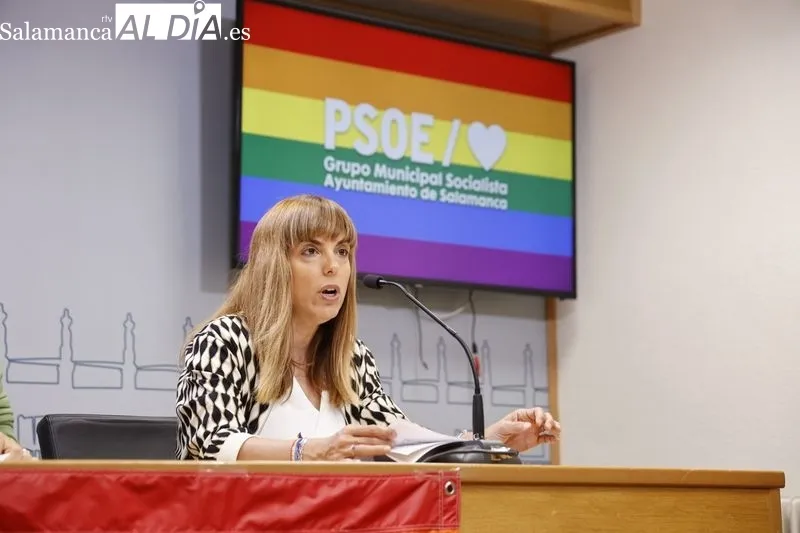Rueda de prensa de la viceportavoz del Grupo Municipal Socialista en el Ayuntamiento de Salamanca, María Sánchez. Foto de David Sañudo