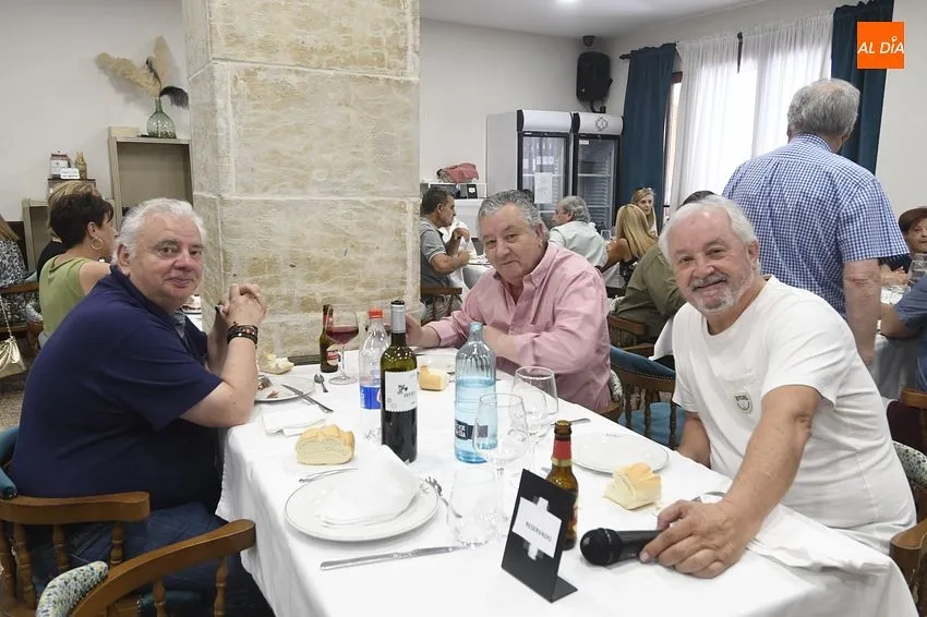 Foto 11 - La Pe&ntilde;a El Rinc&oacute;n despide con numerosos invitados su temporada gastron&oacute;mica