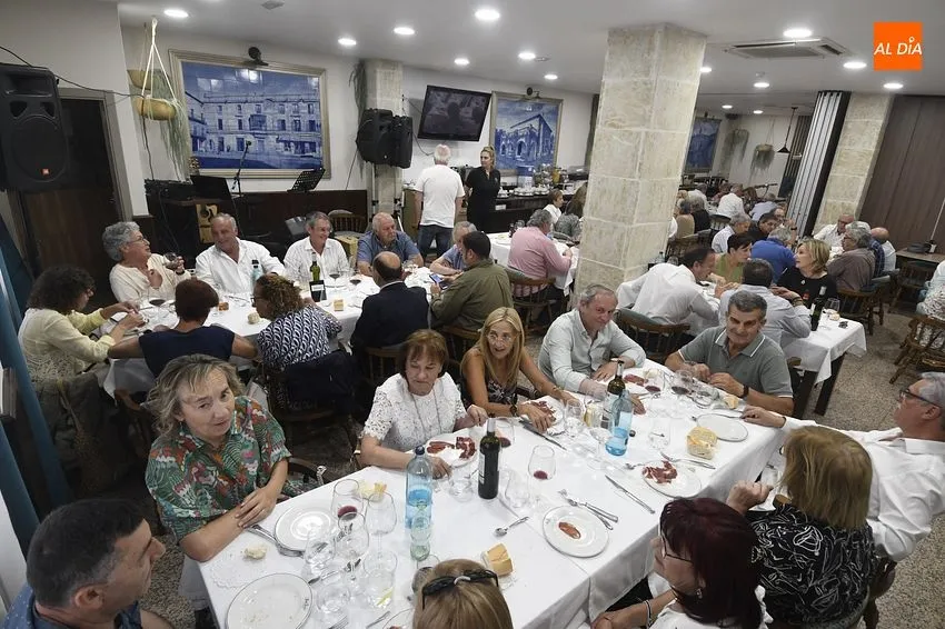 Foto 5 - La Pe&ntilde;a El Rinc&oacute;n despide con numerosos invitados su temporada gastron&oacute;mica