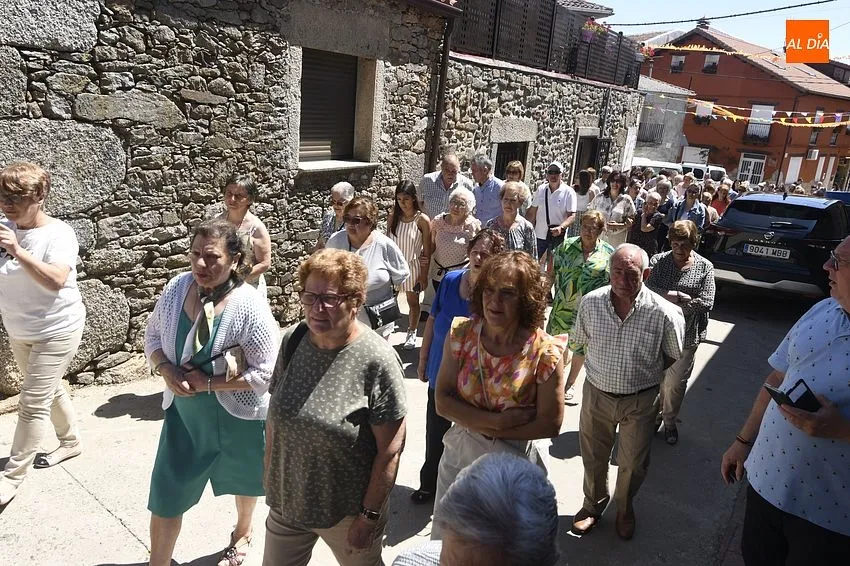 Foto 13 - Navasfr&iacute;as pone el broche final a las fiestas de San Juan con los actos m&aacute;s solemnes