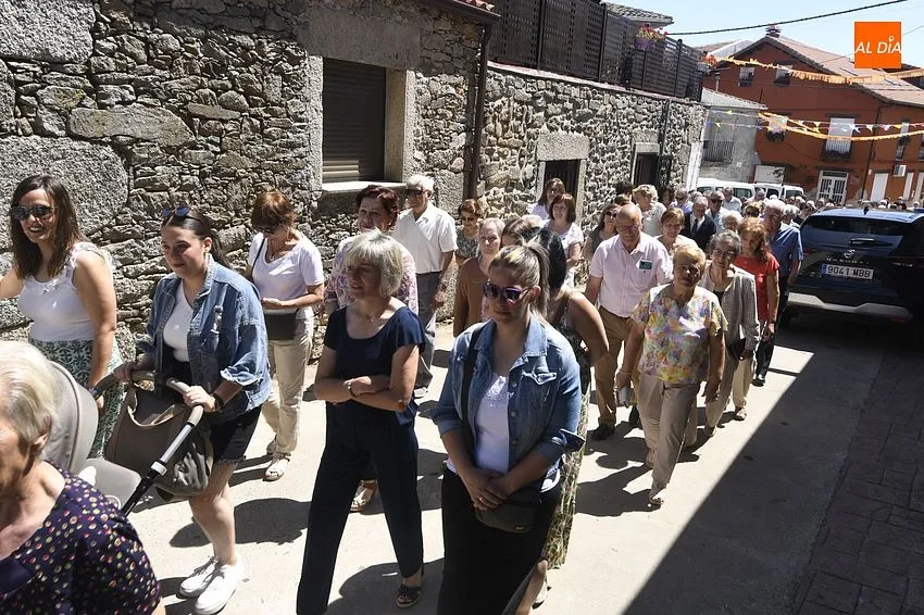Foto 16 - Navasfr&iacute;as pone el broche final a las fiestas de San Juan con los actos m&aacute;s solemnes