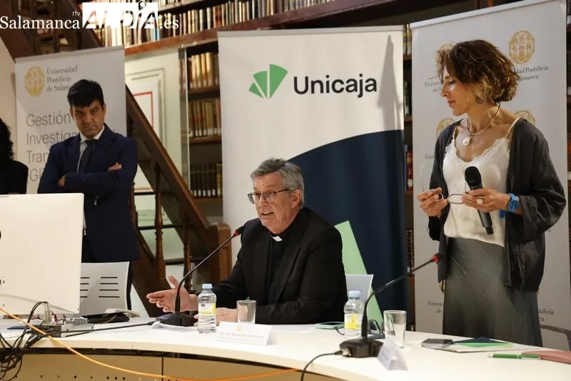 Presentación de la séptima edición de los proyectos de innovación social 'Talent Junior', en la UPSA. Foto de David Sañudo
