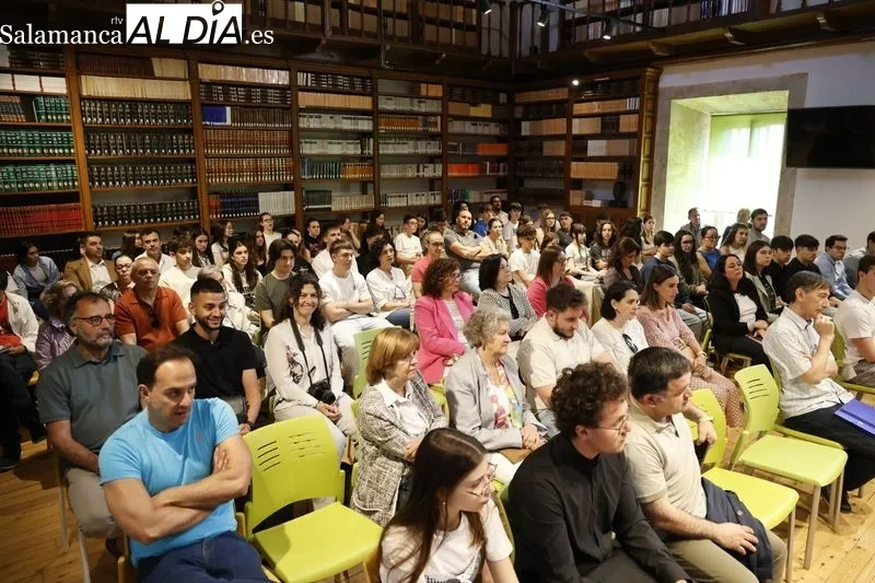 Presentación de la séptima edición de los proyectos de innovación social 'Talent Junior', en la UPSA. Foto de David Sañudo