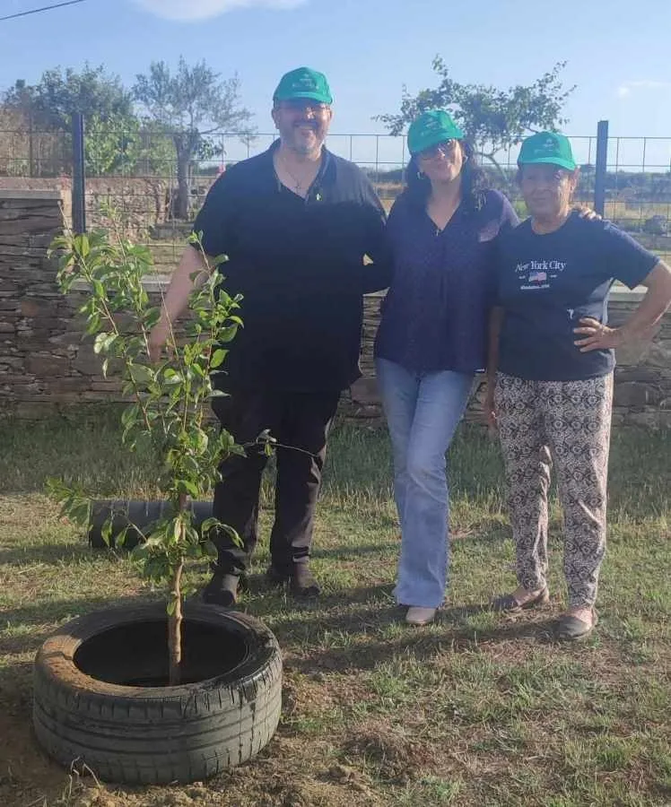 Foto 7 - Barquilla incorpora nuevos &aacute;rboles frutales a&ntilde;adi&eacute;ndoles los deseos de los vecinos