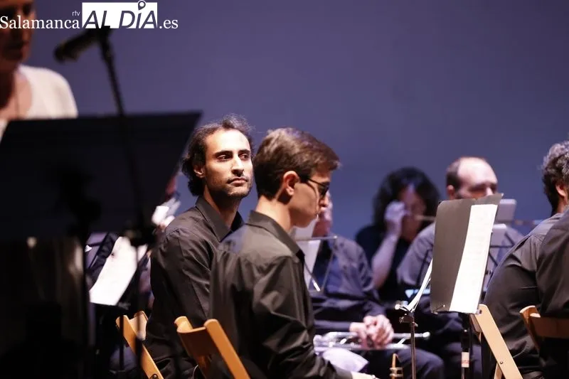 'La Música que Nos Une', un concierto solidario ofrecido por la Banda de Música 'Tomás Bretón' | FOTOS | David Sañudo