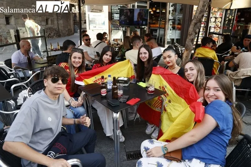 Salamanca muestra su apoyo a la Selección Española en Octavos  | FOTOS: David Sañudo 