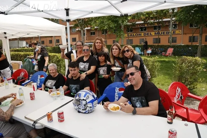 Pizarrales disfruta una deliciosa paella por sus fiestas patronales | FOTOS: David Sañudo 