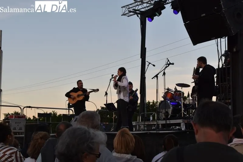 Nereida Sanchón, en el concierto en el Recinto Ferial de La Aldehuela 