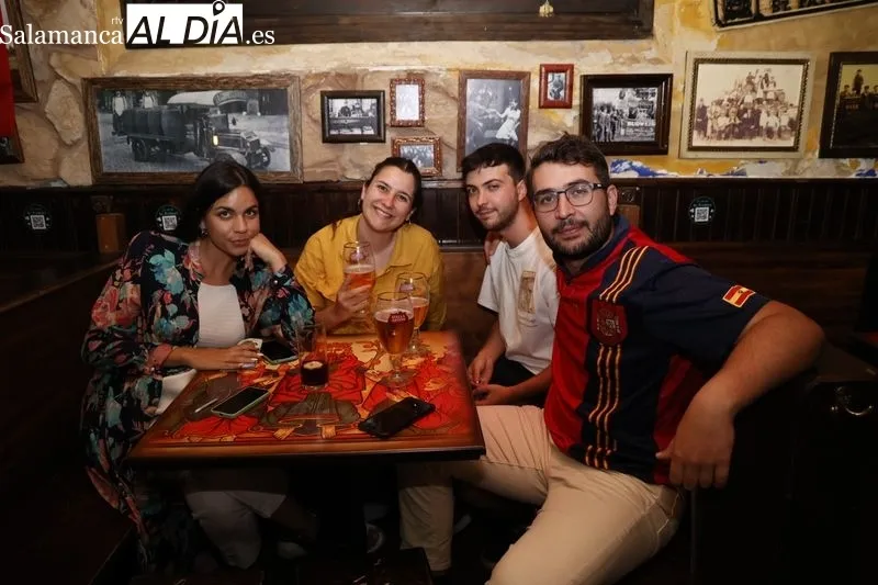Salamanca muestra su apoyo a la Selección Española en Octavos  | FOTOS: David Sañudo 