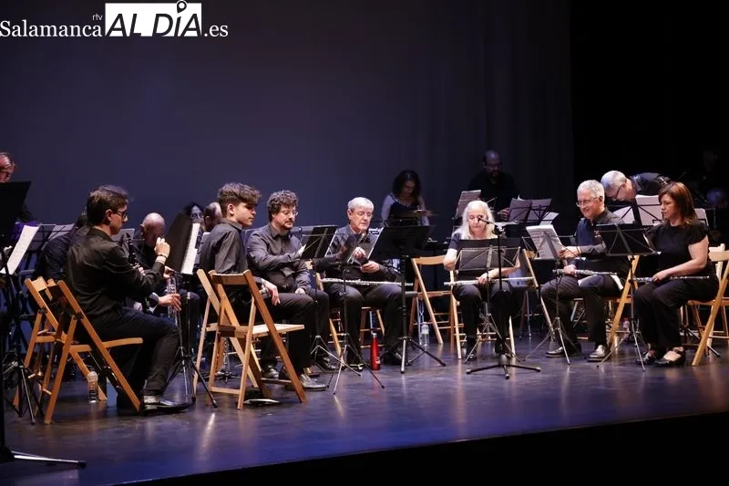 'La Música que Nos Une', un concierto solidario ofrecido por la Banda de Música 'Tomás Bretón' | FOTOS | David Sañudo