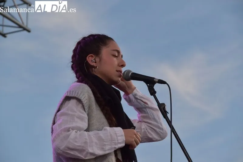 Nereida Sanchón, en el concierto en el Recinto Ferial de La Aldehuela 