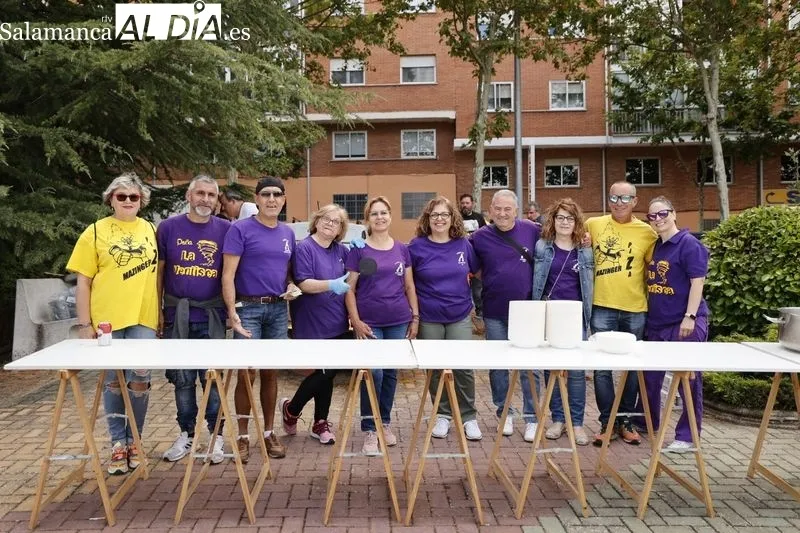 Pizarrales disfruta una deliciosa paella por sus fiestas patronales | FOTOS: David Sañudo 